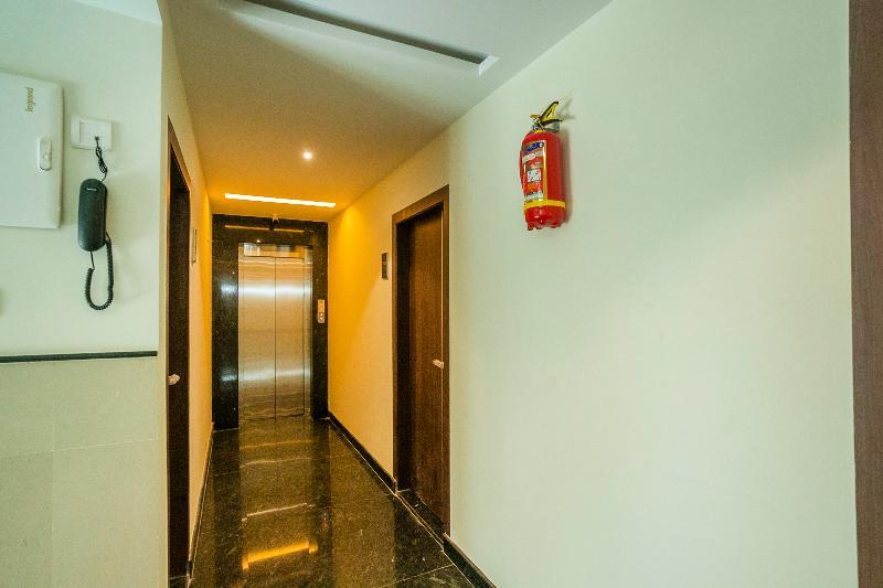 Capital O 13184 Savi International Hotel Bangalore Ngoại thất bức ảnh